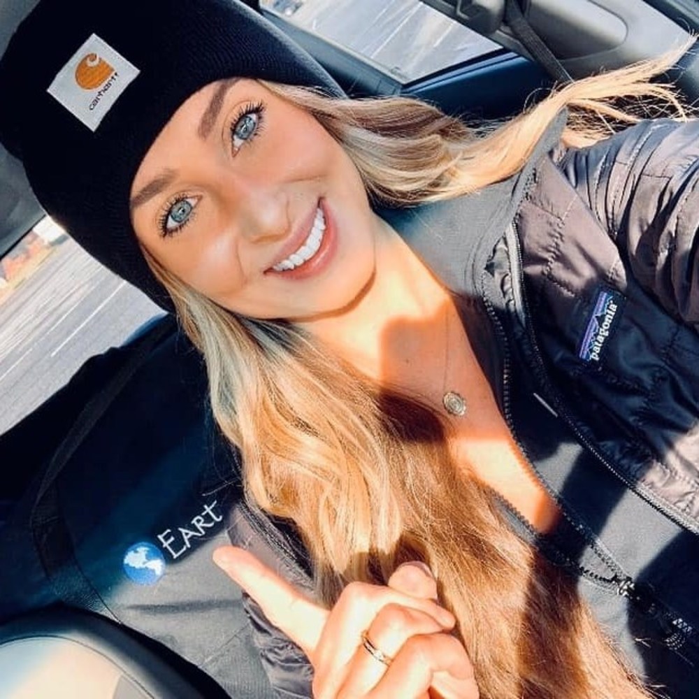 Meet your Posher, Kelley